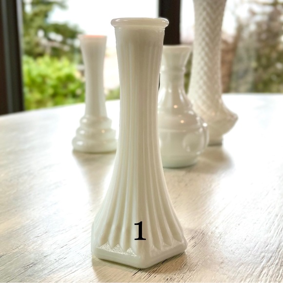 Set of 5 Vintage Milk glass Vases - Picture 2 of 6